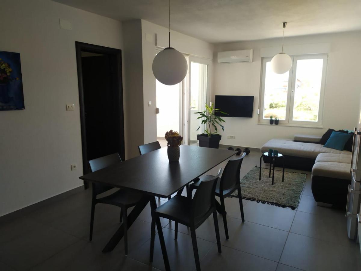 Apartament Tiamar Slatine Zewnętrze zdjęcie