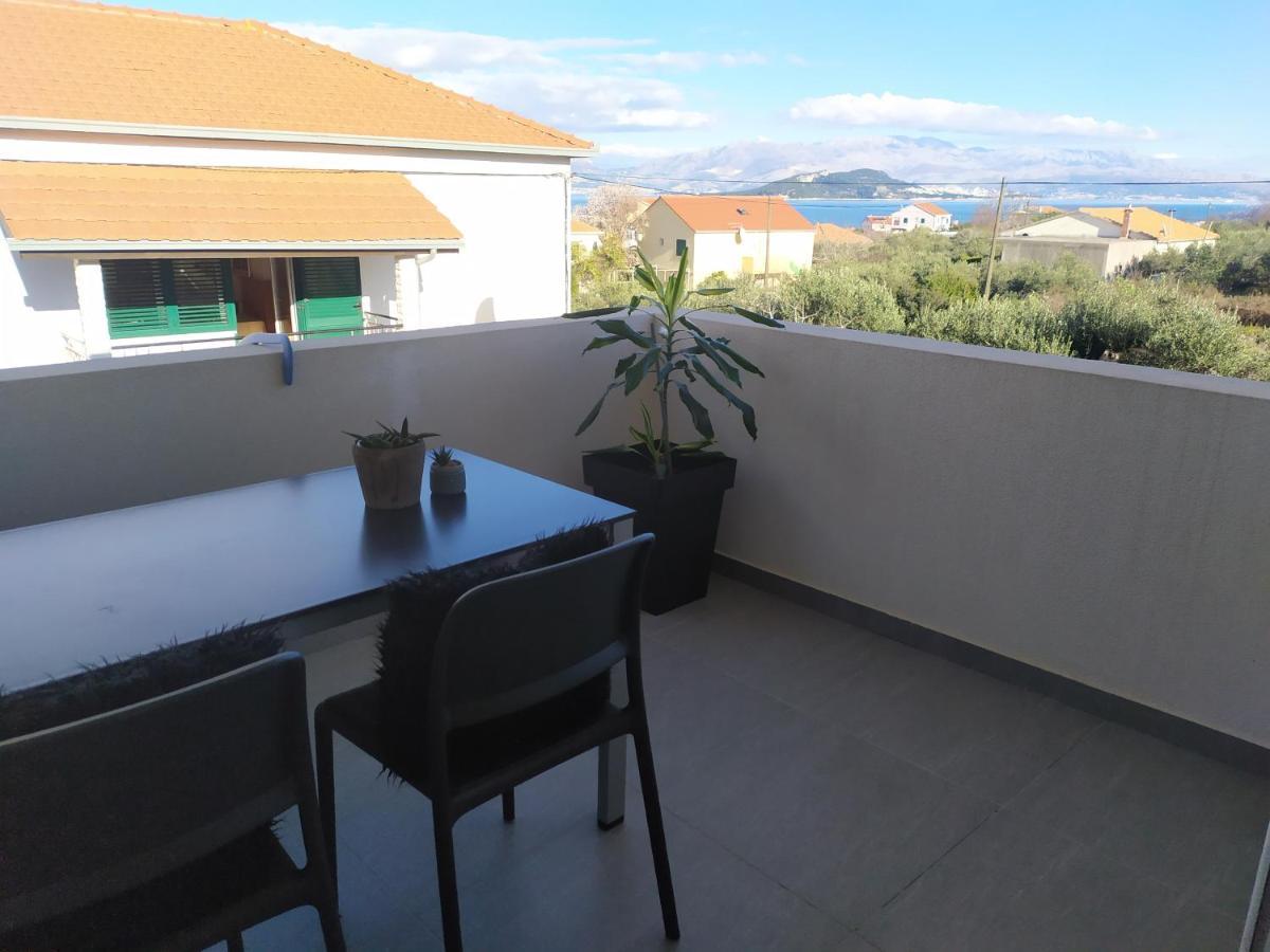 Apartament Tiamar Slatine Zewnętrze zdjęcie