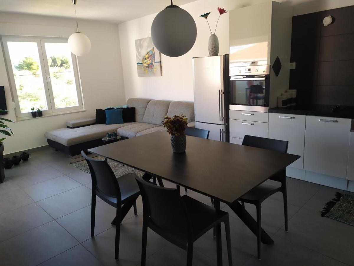Apartament Tiamar Slatine Zewnętrze zdjęcie