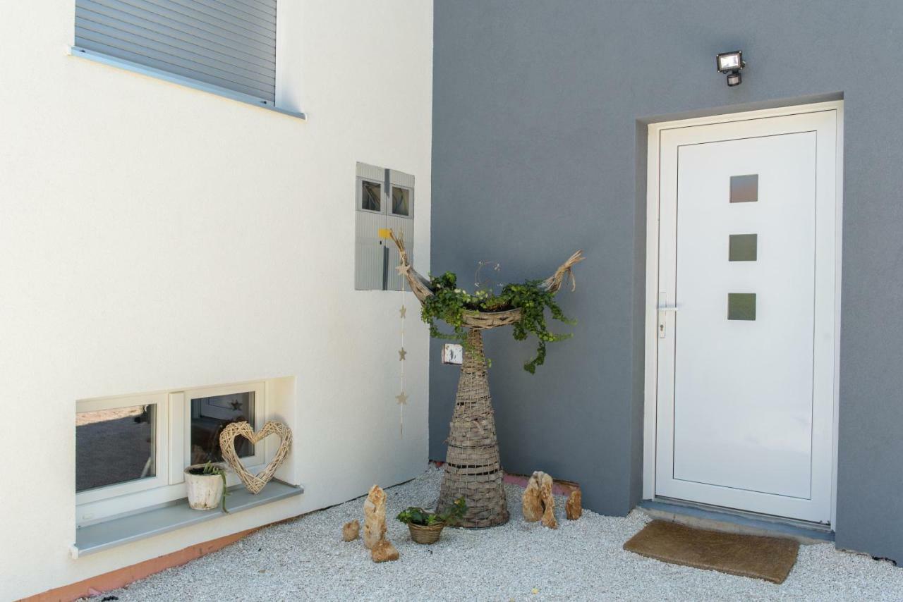 Apartament Tiamar Slatine Zewnętrze zdjęcie