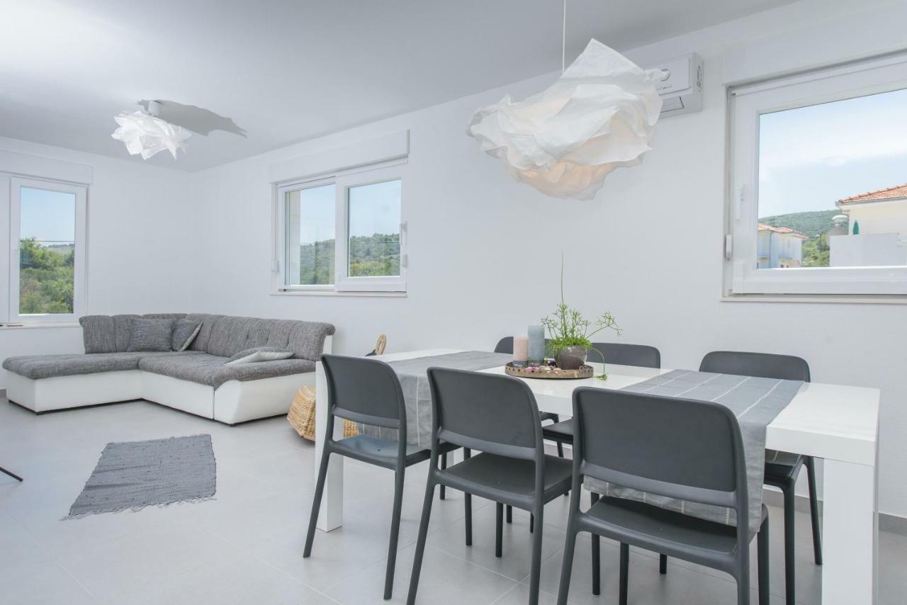 Apartament Tiamar Slatine Zewnętrze zdjęcie