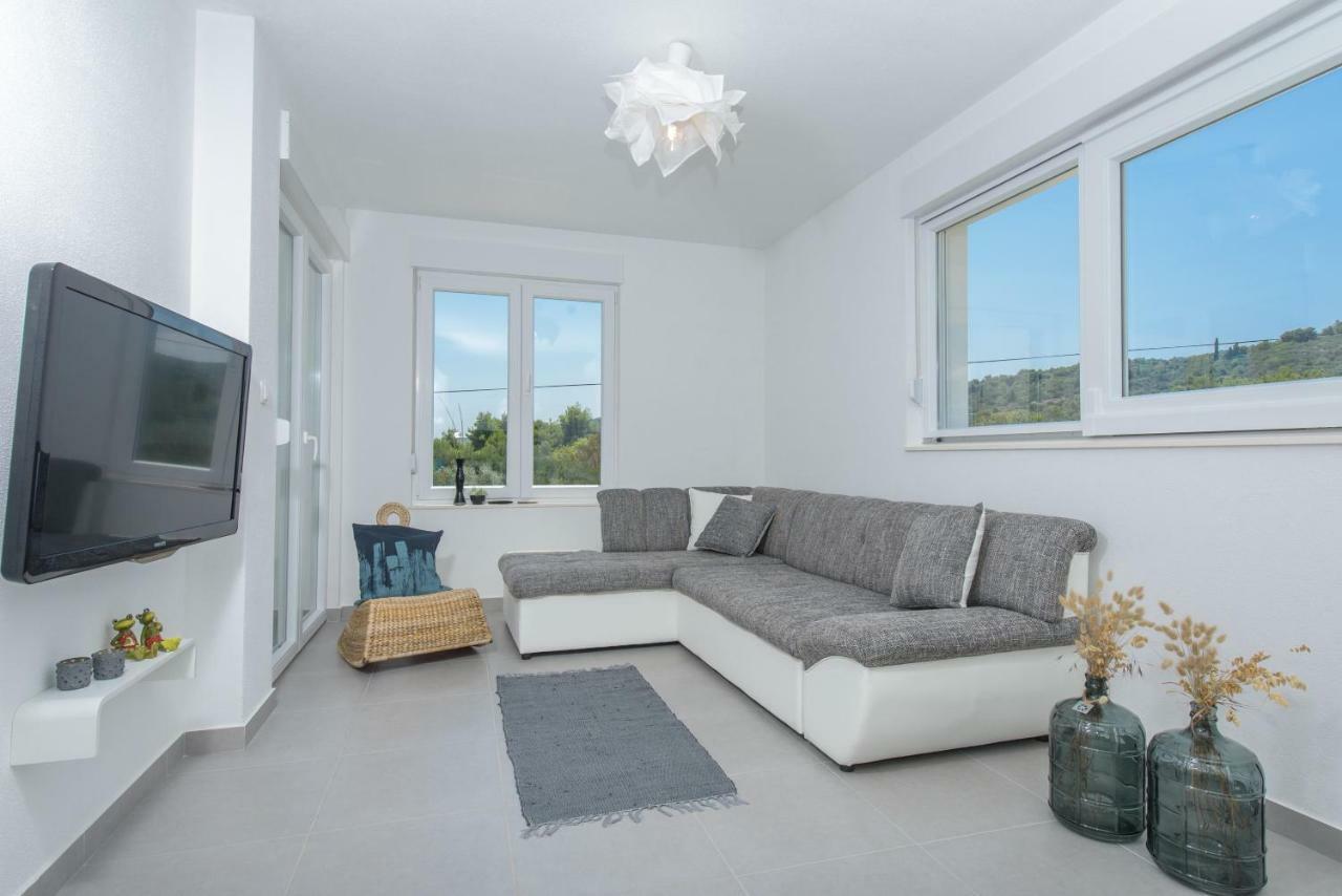 Apartament Tiamar Slatine Zewnętrze zdjęcie